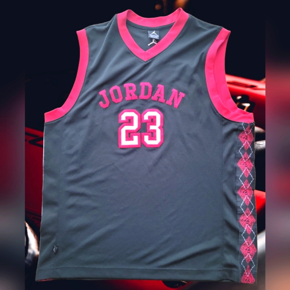 Jordan Mens Size XL Black Red Jersey